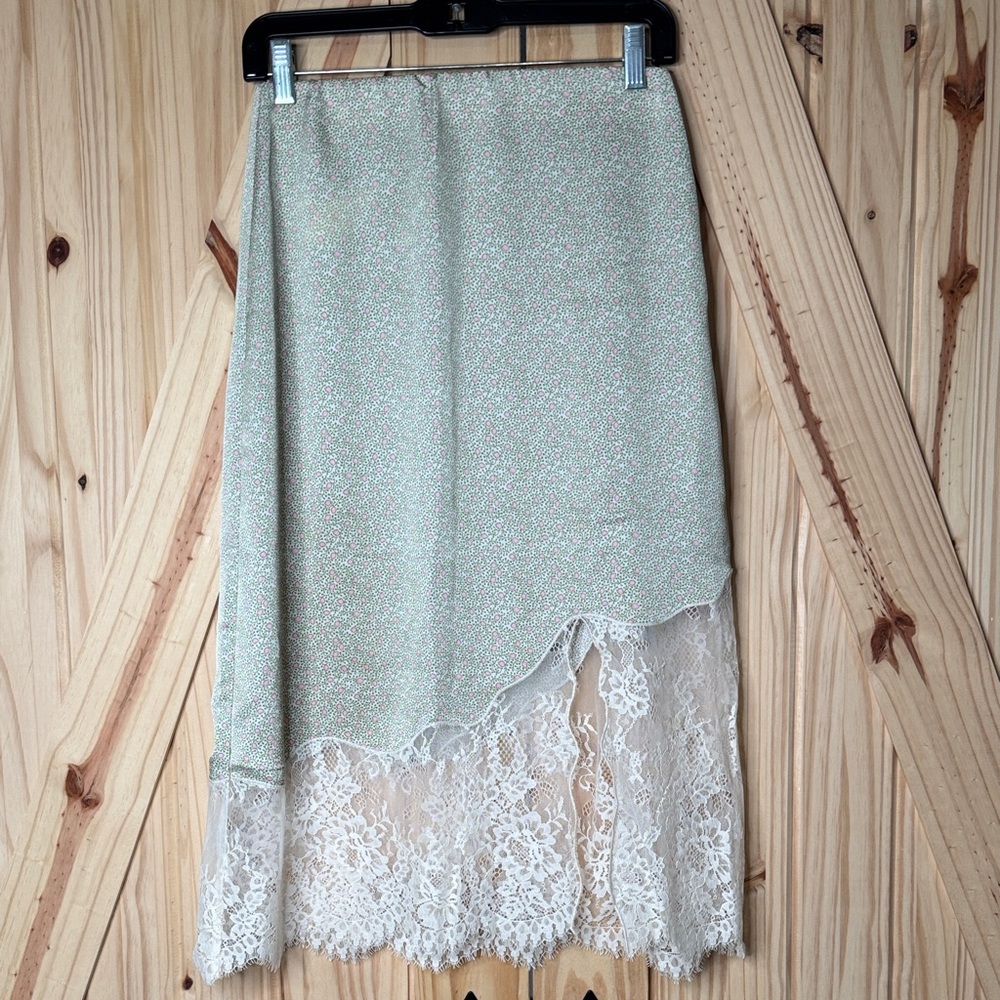 Wilfred Mint Floral High-Low Lace Hem Skirt
